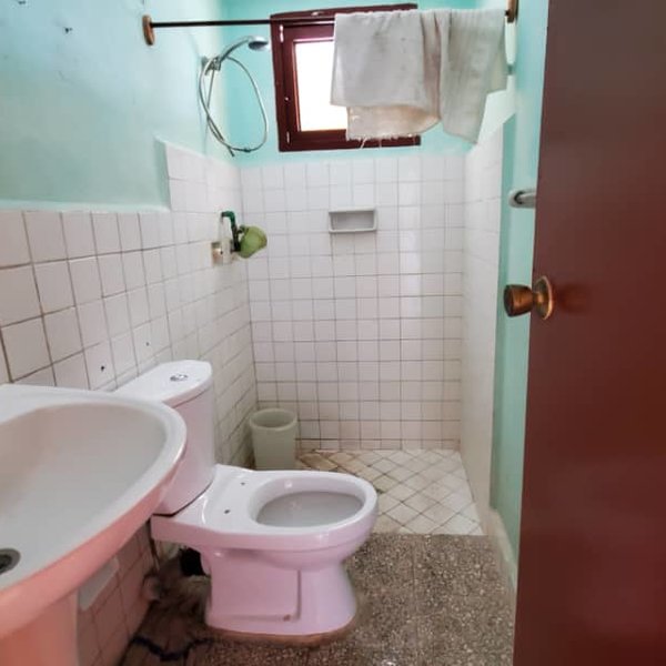 Apartamento de 2 cuartos y 1 baño por $ 11.000
