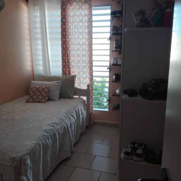 Apartamento de 3 cuartos y 0 garajes por $ 32.000