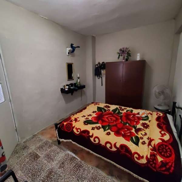 Casa de 2 cuartos, 1 baño y 0 garajes por $ 25.000