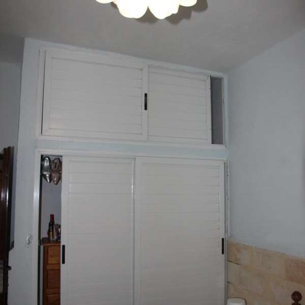 Casa de 5 cuartos, 5 baños y 1 garaje por $ 180.000