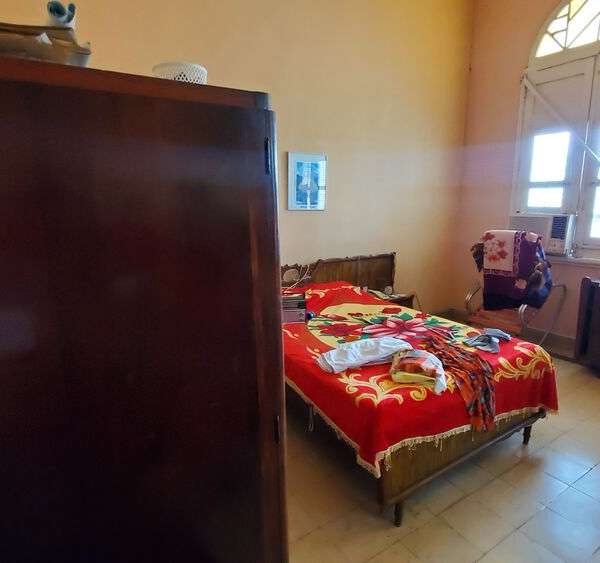 Casa de 3 cuartos y 1 baño por $ 60.000