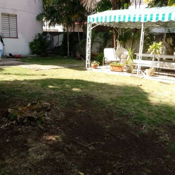 Casa de 4 cuartos, 5 baños y 1 garaje por $ 390.000