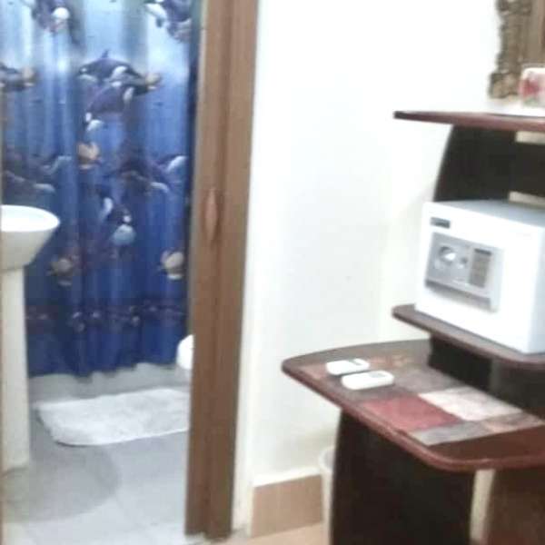 Casa de 6 cuartos y 5 baños por $ 150.000