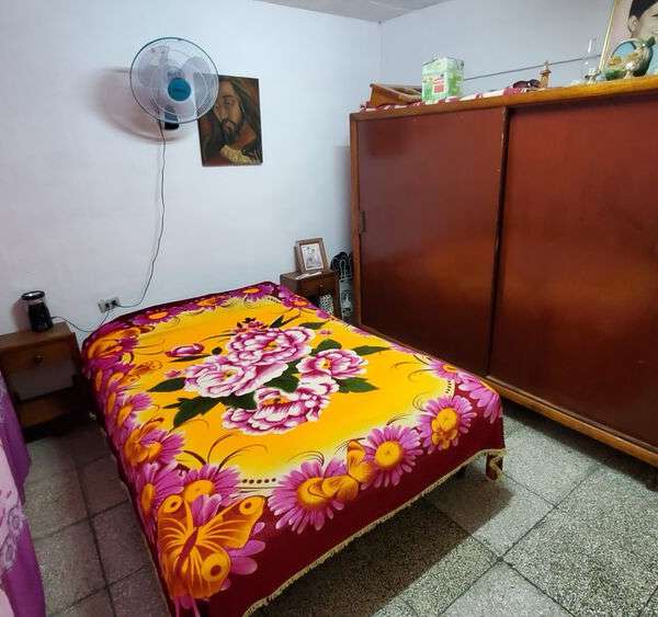 Casa de 3 cuartos, 1 baño y 0 garajes por $ 40.000