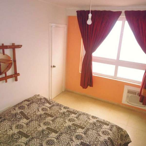 Apartamento de 3 cuartos, 3 baños y 0 garajes por $ 180.000
