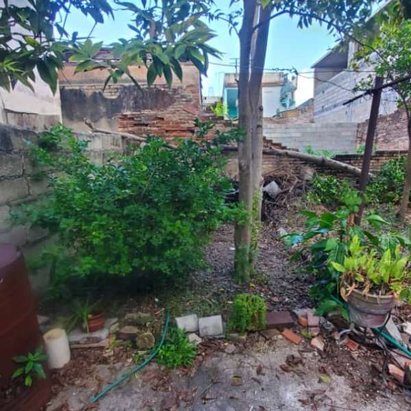 Casa de 2 cuartos y 0 garajes por $ 6.000
