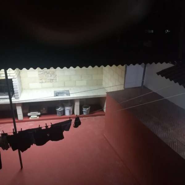 Casa de 5 cuartos, 5 baños y 1 garaje por $ 180.000