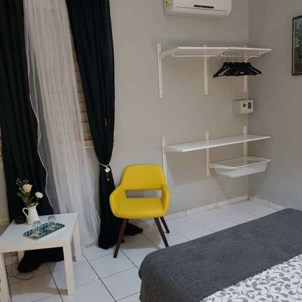 Casa de 4 cuartos, 5 baños y 1 garaje por $ 390.000