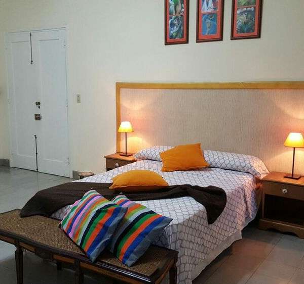 Casa de 4 cuartos, 5 baños y 1 garaje por $ 390.000