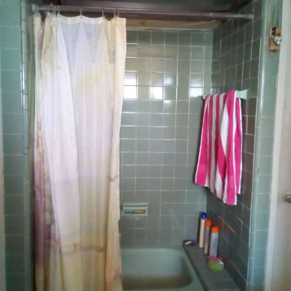 Apartamento de 4 cuartos, 3 baños y 1 garaje por $ 180.000