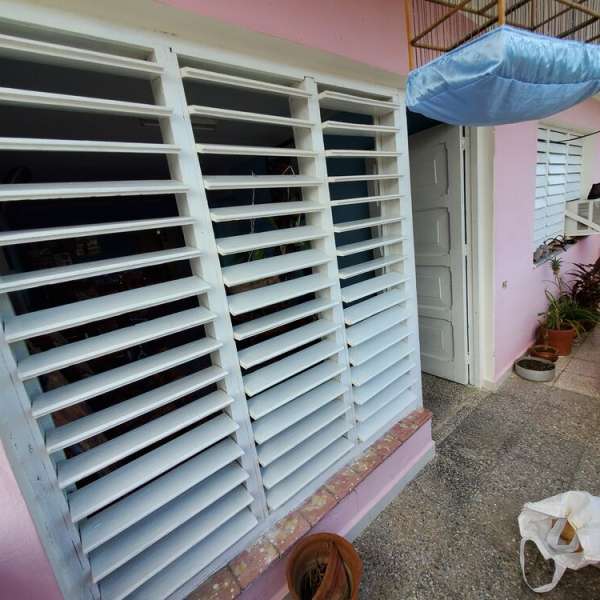 Casa de 3 cuartos, 2 baños y 0 garajes por $ 65.000