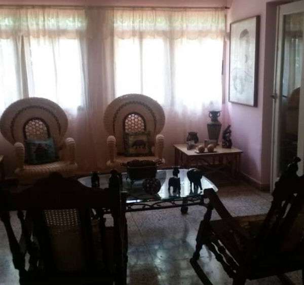 Casa de 5 cuartos, 2 baños y 1 garaje por $ 400.000