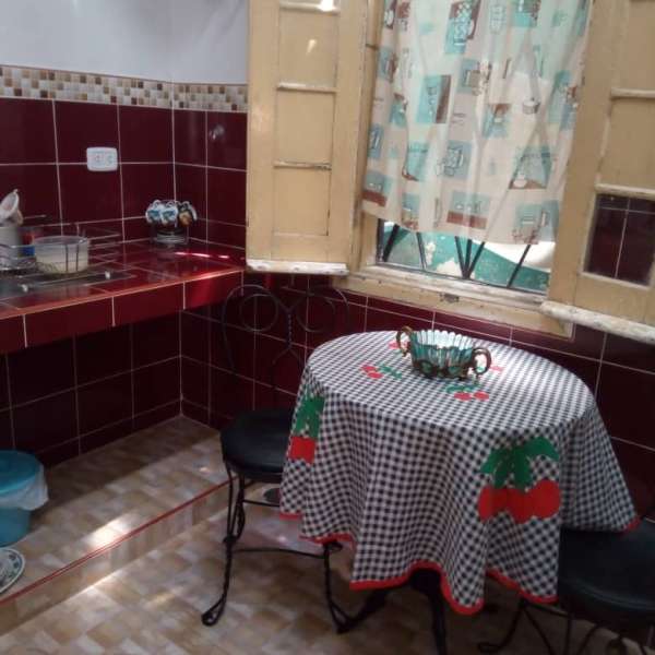 Casa de 5 cuartos, 3 baños y 0 garajes por $ 150.000