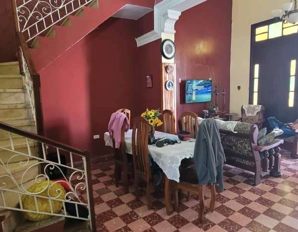 Casa de 4 cuartos y 5 baños por $ 45.000
