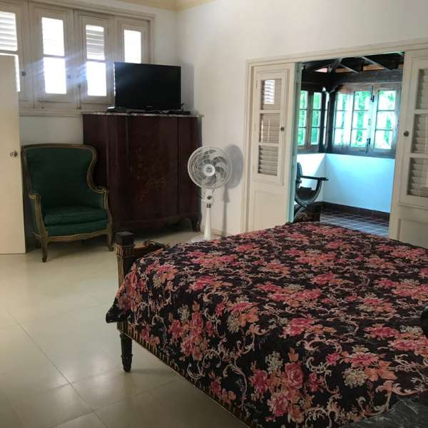 Casa de 4 cuartos, 4 baños y 1 garaje por $ 350.000