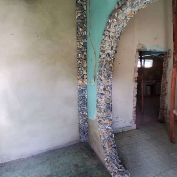 Casa de 3 cuartos, 1 baño y 0 garajes por $ 20.000