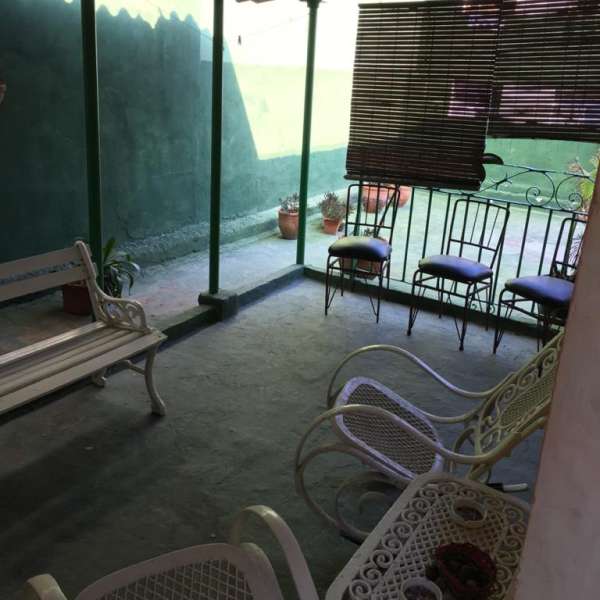 Casa de 4 cuartos, 2 baños y 0 garajes por $ 90.000