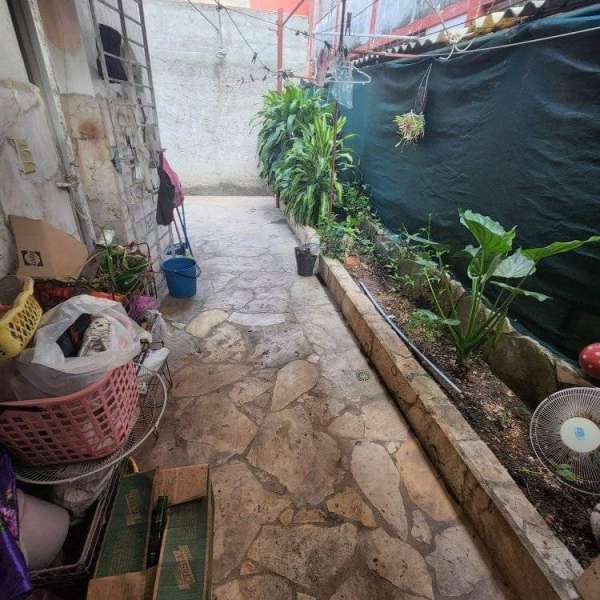 Casa de 3 cuartos, 3 baños y 1 garaje por $ 75.000