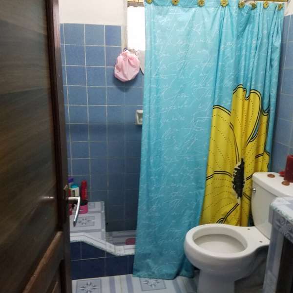 Casa de 3 cuartos y 1 baño por $ 30.000