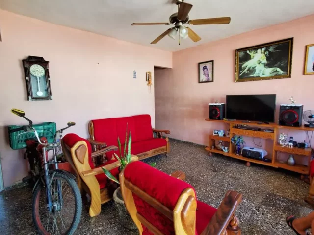 Foto en Casa de 6 cuartos por $ 80.000