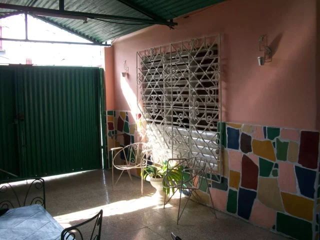 Foto en Casa de 4 cuartos, 2 baños y 1 garaje por $ 90.000