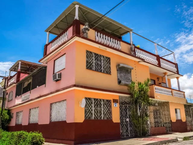 Foto en Casa de 9 cuartos y 8 baños por $ 120.000