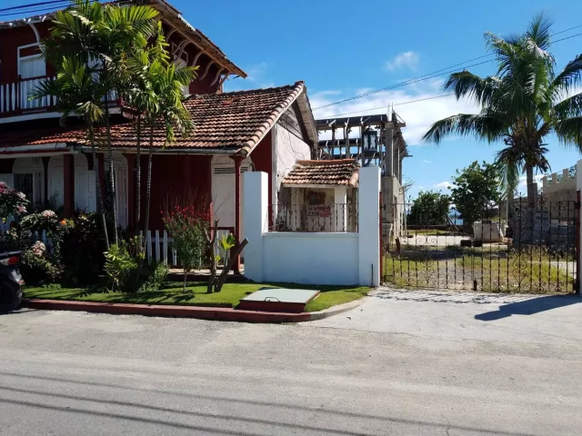 Foto en Casa de 2 cuartos y 2 baños por $ 200.000