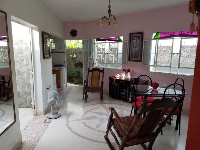 Picture on Casa de  3 cuartos y 2 baños por $ 120.000 en Cienfuegos