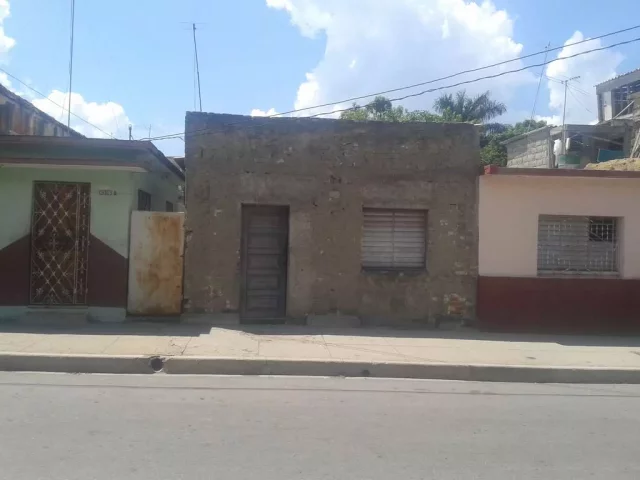 Foto en Casa de 3 cuartos, 1 baño y 1 garaje por $ 17.000