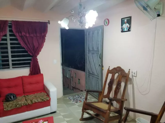 Foto en Casa de 1 cuarto y 1 baño por $ 14.000