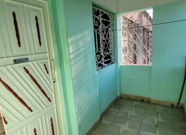 Picture on Apartamento de  3 cuartos y 1 baño por $ 13.000 en Cienfuegos