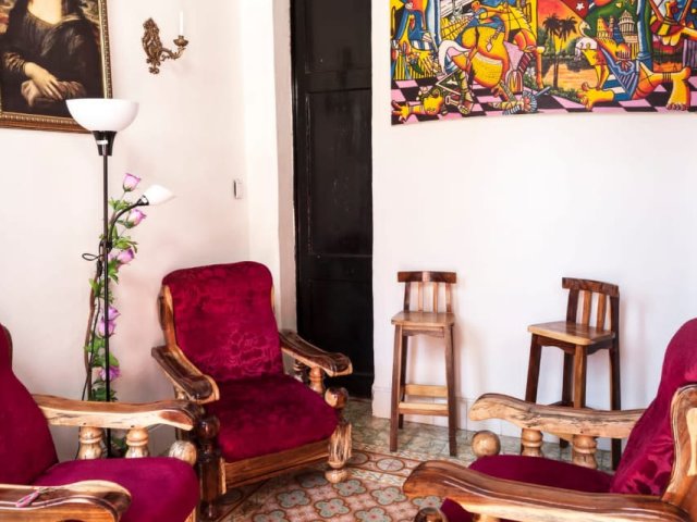 Picture on Casa de  6 cuartos y 5 baños por $ 70.000 en La Habana