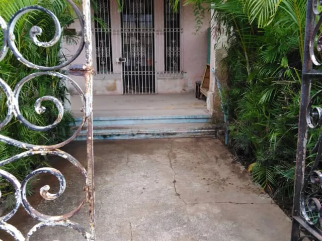 Foto en Casa de 3 cuartos y 2 baños por $ 30.000 en Miramar, Playa, La Habana