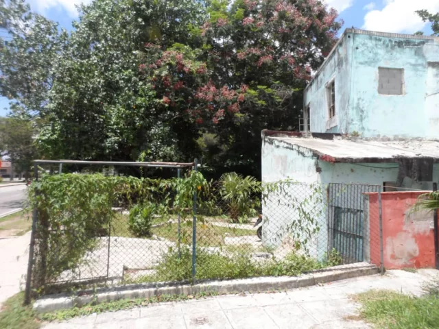 Foto en Casa de 5 cuartos y 4 baños por $ 200.000 en Cubanacán, Playa, La Habana