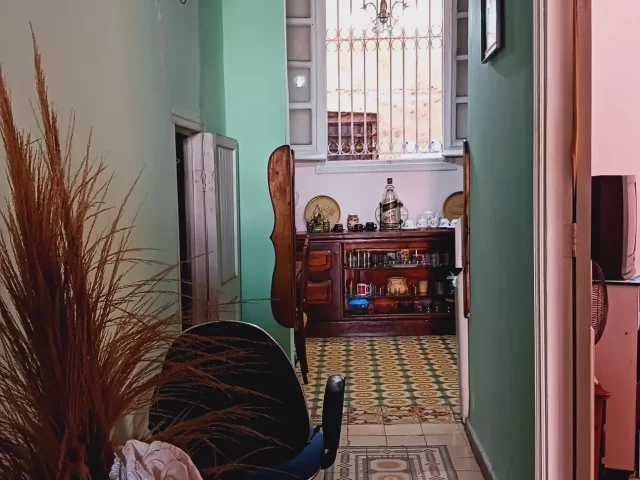 Foto en Casa de 3 cuartos y 1 baño por $ 35.000 en Plaza de la Revolución, La Habana