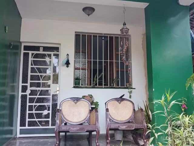 Foto en Casa de 7 cuartos, 6 baños y 1 garaje por $ 200.000 en Ampliación de Almendares, Playa, La Habana