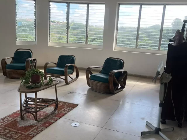 Foto en Apartamento de 4 cuartos y 3 baños por $ 400.000 en Miramar, Playa, La Habana