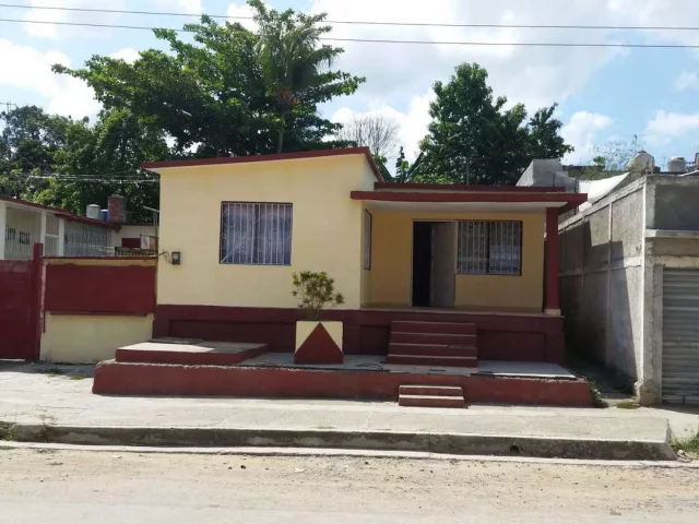 Foto en Casa de 4 cuartos y 2 baños por $ 35.000