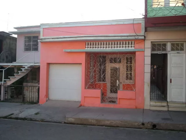 Foto en Casa de 3 cuartos, 2 baños y 1 garaje por $ 50.000