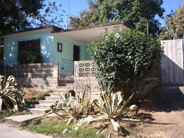 Foto en Casa de 3 cuartos, 1 baño y 1 garaje por $ 30.000