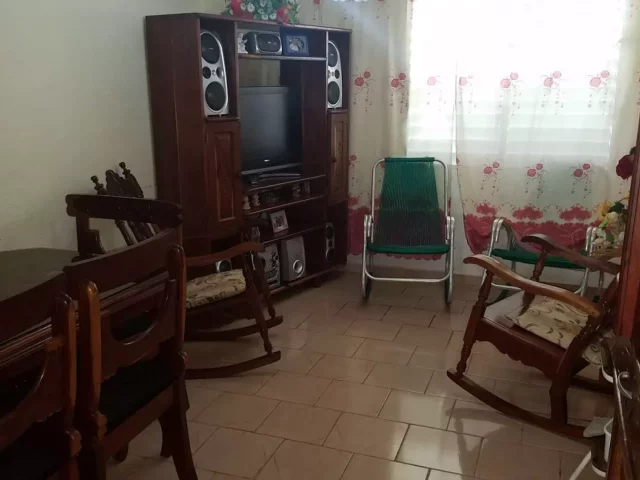 Foto en Apartamento de 4 cuartos y 1 baño por $ 25.000