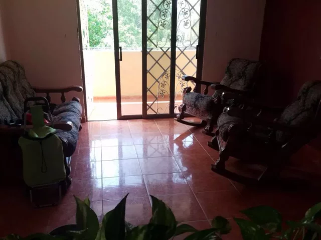 Foto en Apartamento de 3 cuartos y 1 baño por $ 12.000