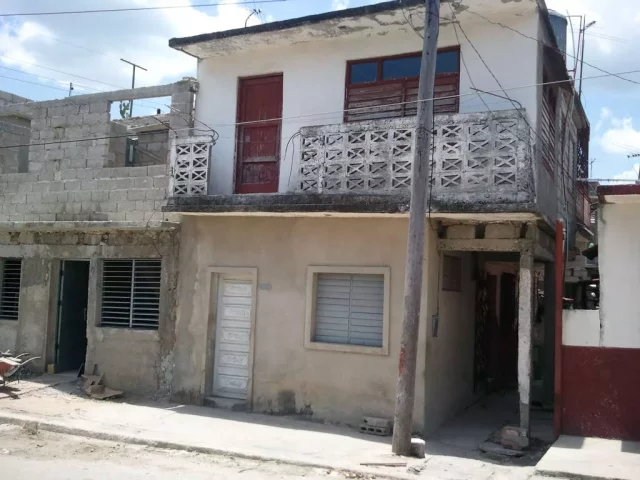 Foto en Casa de 1 cuarto y 1 baño por $ 4.000