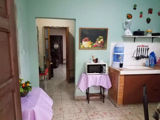 Foto en Casa de 1 cuarto, 1 baño y 1 garaje por $ 25.000