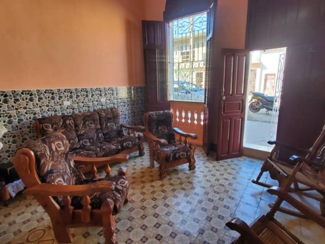 Picture on Casa de  3 cuartos y 1 baño por $ 15.000 en Cienfuegos