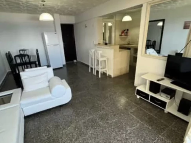 Foto en Apartamento de  3 cuartos, 1 baño y 1 garaje por $ 70.000 en La Habana