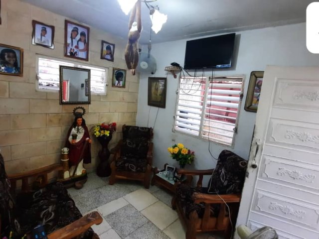 Picture on Casa de  2 cuartos y 2 baños por $ 10.000 en Cienfuegos