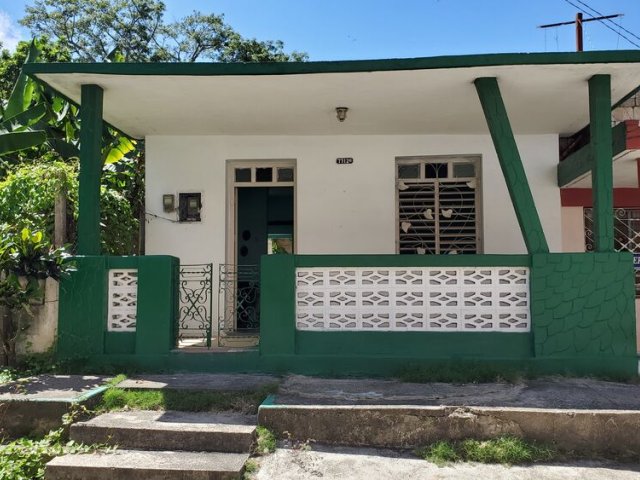 Picture on Casa de  4 cuartos y 2 baños por $ 20.000 en Cienfuegos
