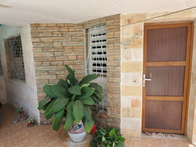 Picture on Casa de  3 cuartos, 1 baño y 2 garajes por $ 40.000 en Cienfuegos