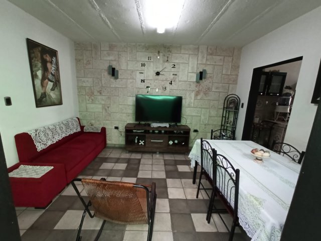 Picture on Casa de  3 cuartos, 1 baño y 1 garaje por $ 50.000 en Cienfuegos
